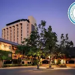 Holiday Garden Hotel
