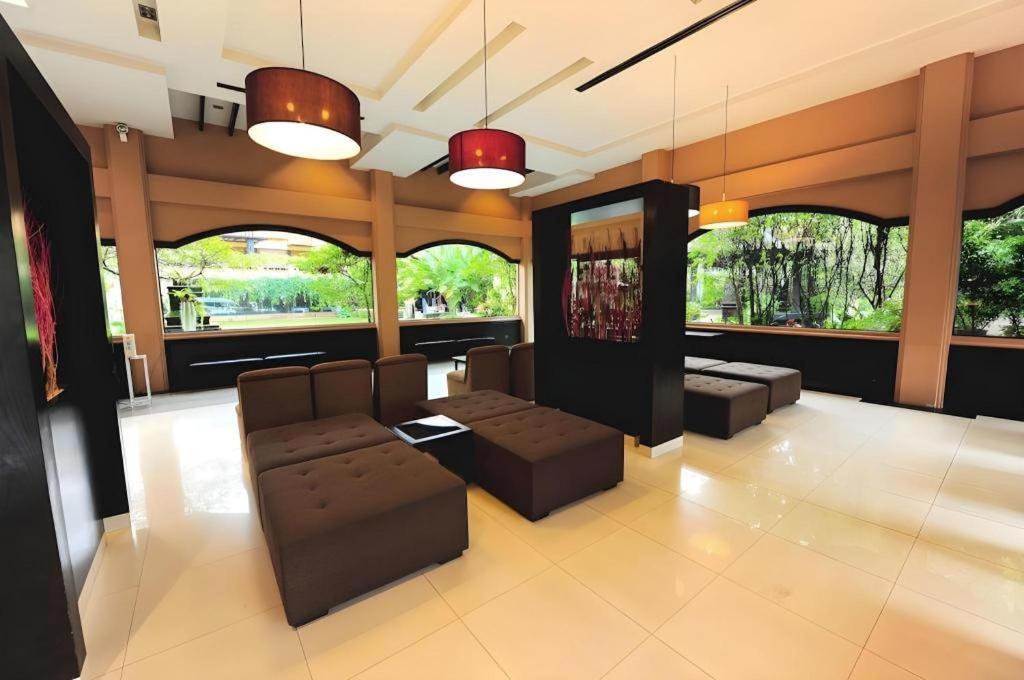 Garden Hotel
