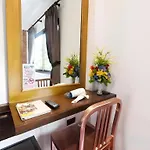 Holiday Garden Hotel